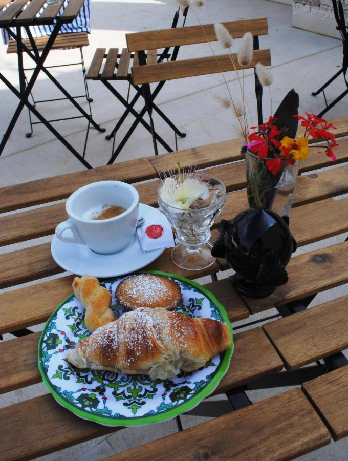 Dimora Romano Acomodação com café da manhã Alberobello Exterior foto